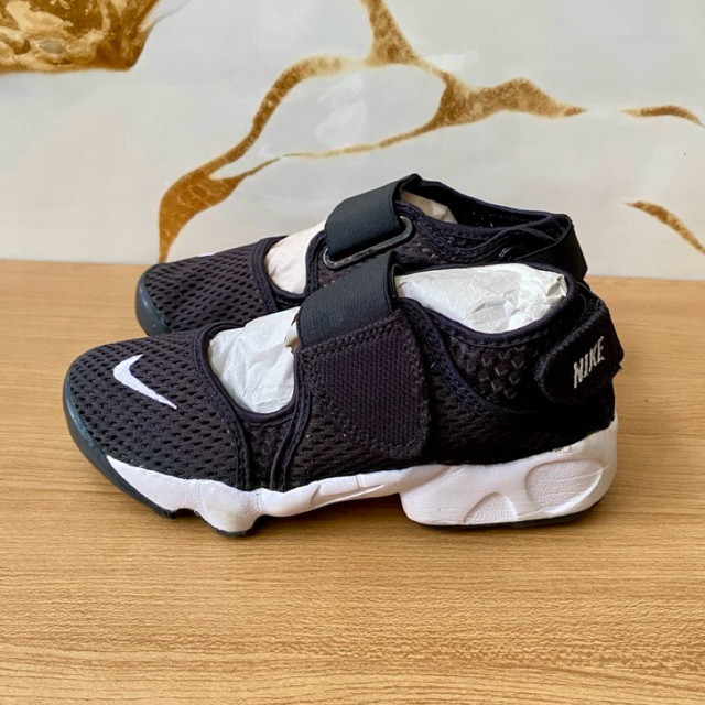 Sepatu Sandal Wanita Nik* Air Rift Original Black White Second/Preloved