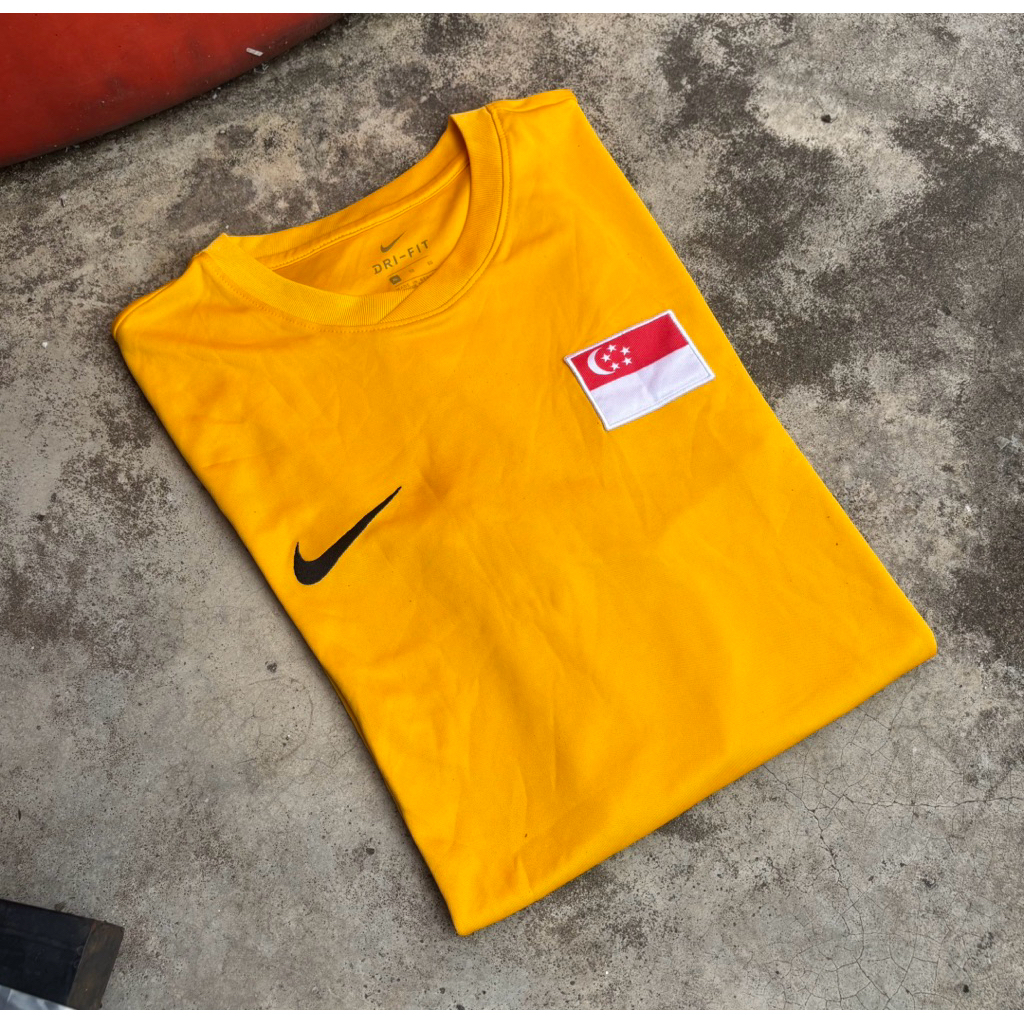 Jersey Team National Singapore Colour Yellow