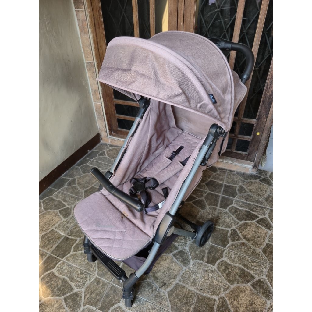 PRELOVED STROLLER COCOLATTE ICONIC X