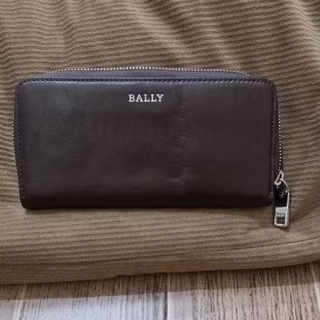 Dompet Panjang Berziper Bally (second)