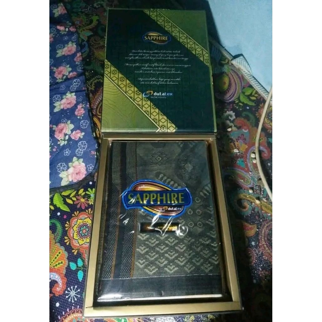SARUNG SAPHIRE JACQUARD