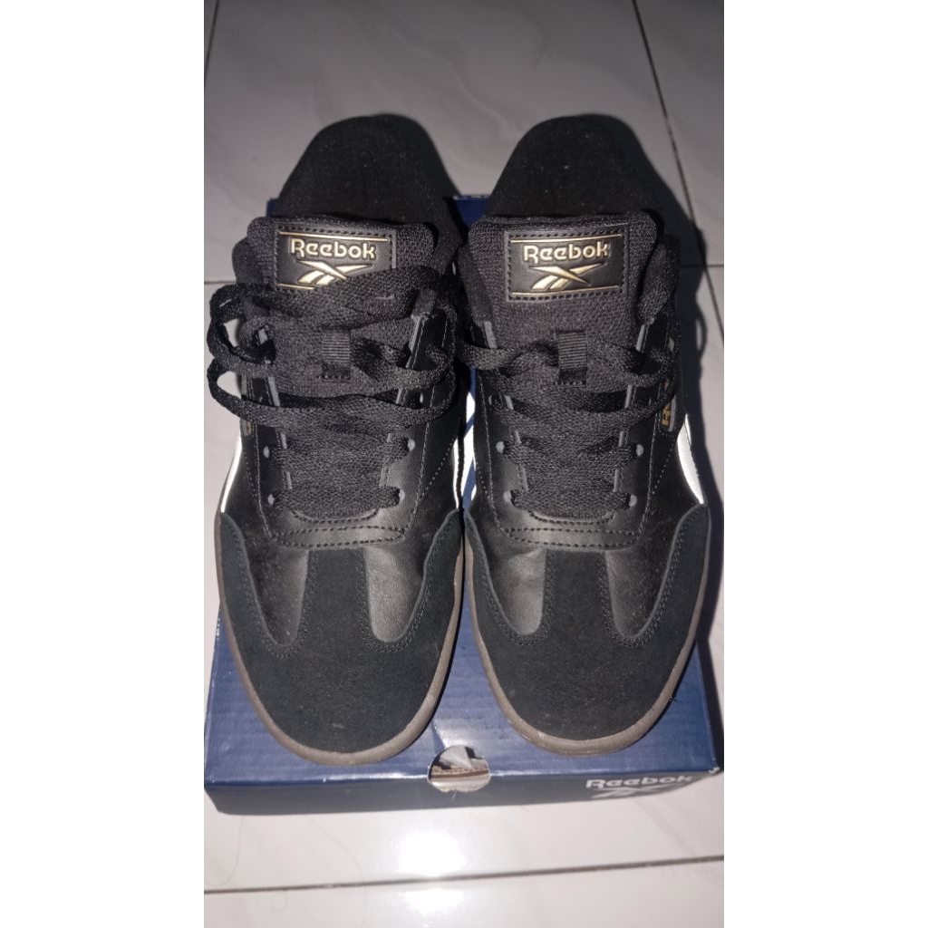 sepatu reebok second