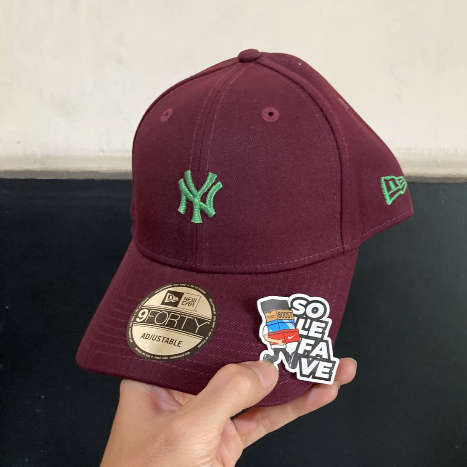 TOPI NEW ERA 940 X MLB NY YANKEES MAROON STRAPBACK ORIGINAL NO BOX