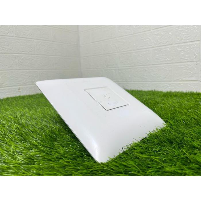 Ubiquiti Networks Unifi AP AC 6545-UAPAC PoE WIFI Access Point UniFi AP-AC v2