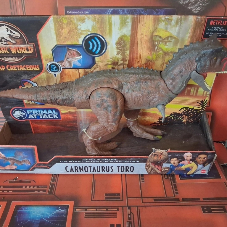 Jurassic World 2020 Camp Cretaceous Control N Conquer Carnotaurus Toro