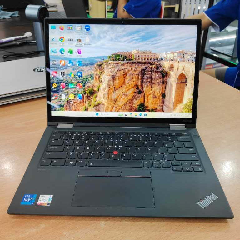 Laptop Lenovo Thinkpad X13 Yoga 2th / Core i7 Gen 11 / 2in1 / Touchscreen / Ram 32Gb