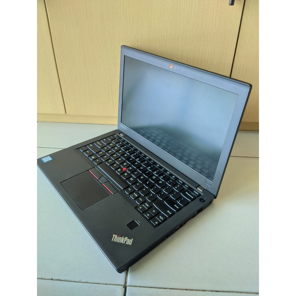 Laptop X270