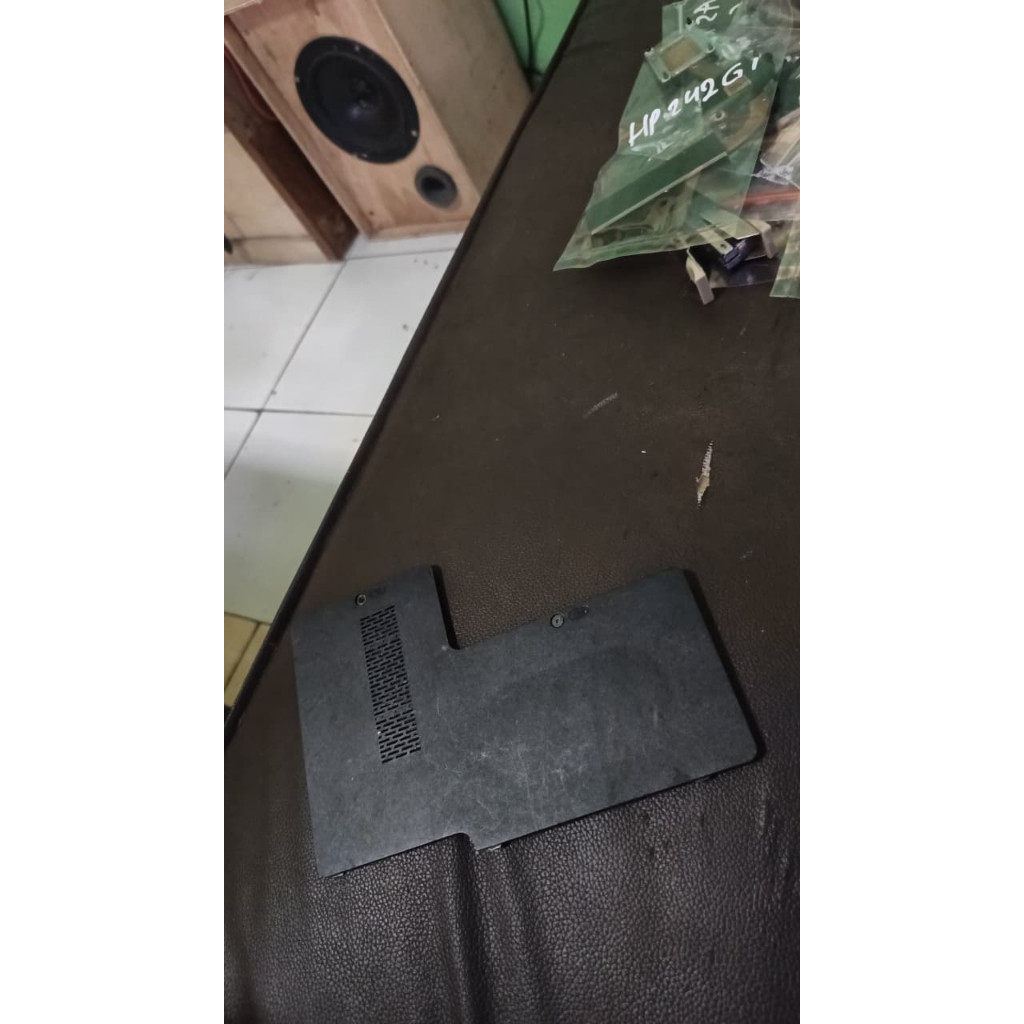 Toshiba L510 tutup bawah casing