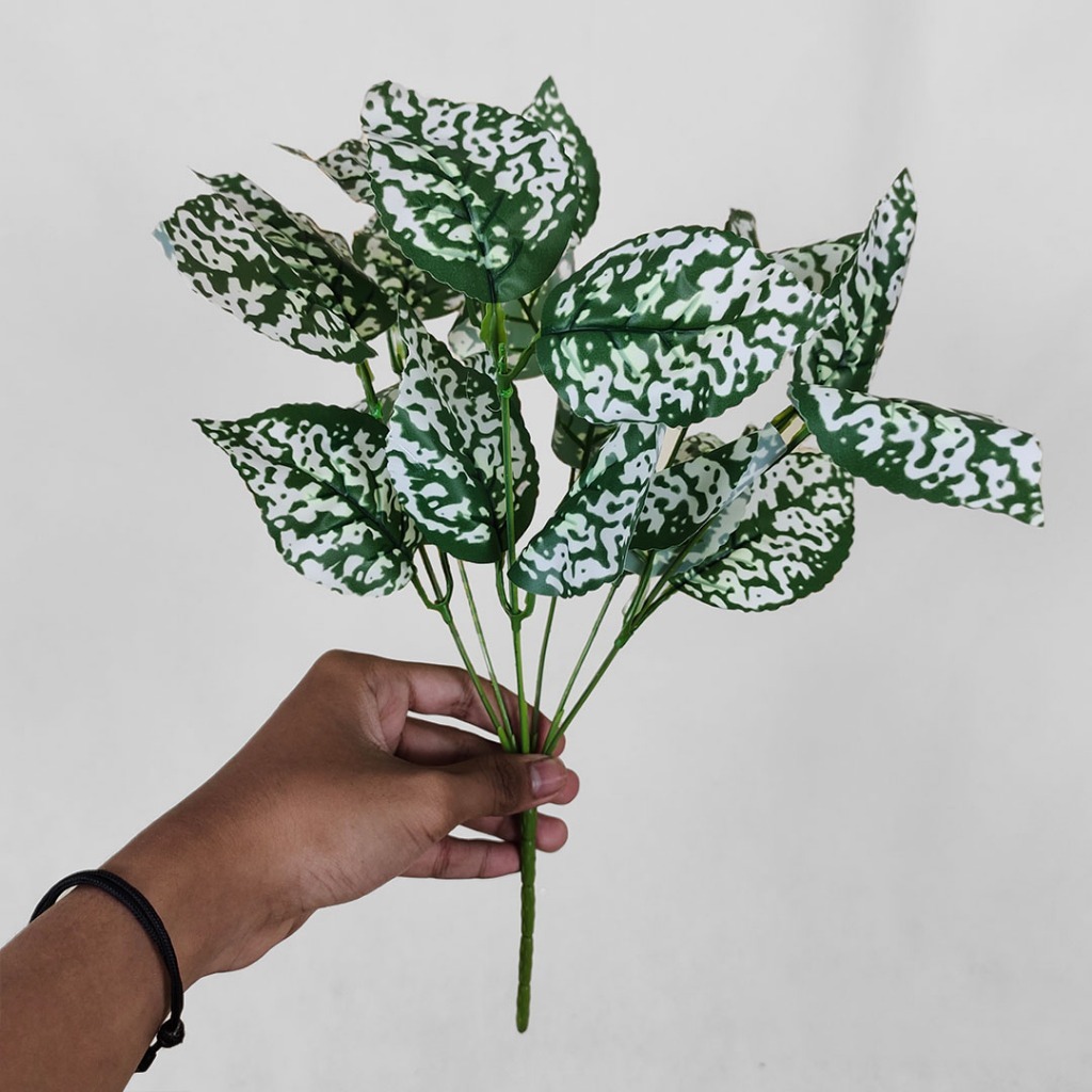 DAUN AGRONEMA CABANG 7 ARTIFICIAL - PERLENGKAPAN BUNGA