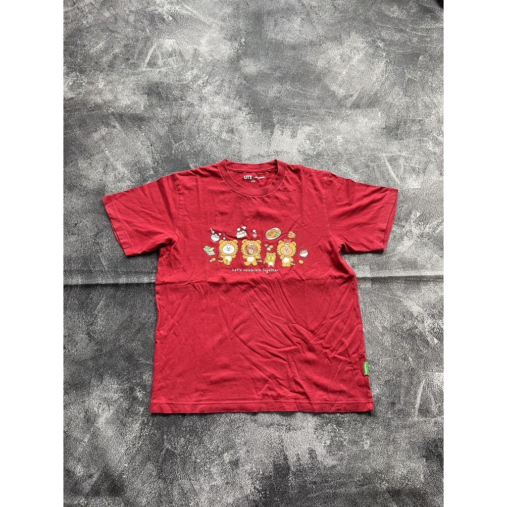 Tshirt Uniqlo UT x Line Friends Kaos Merah ukuran M