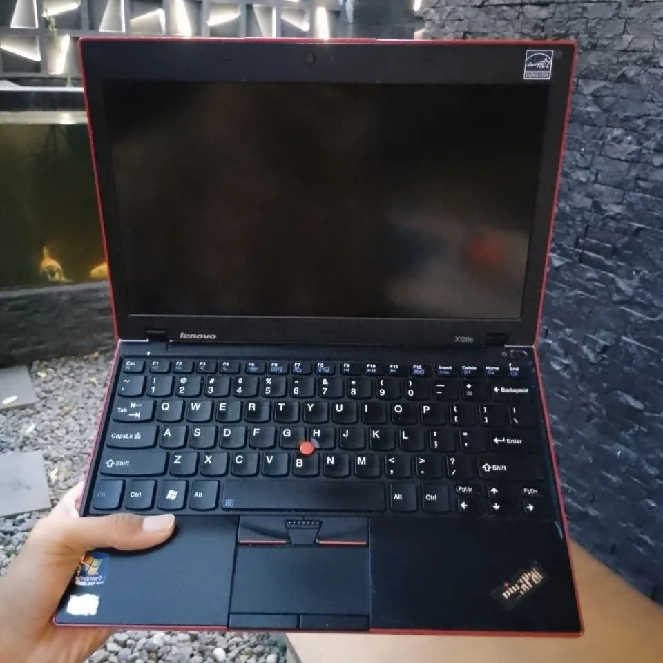 Lenovo THINKPAD X120 AMD E 350 RAM4GB SSD128GB