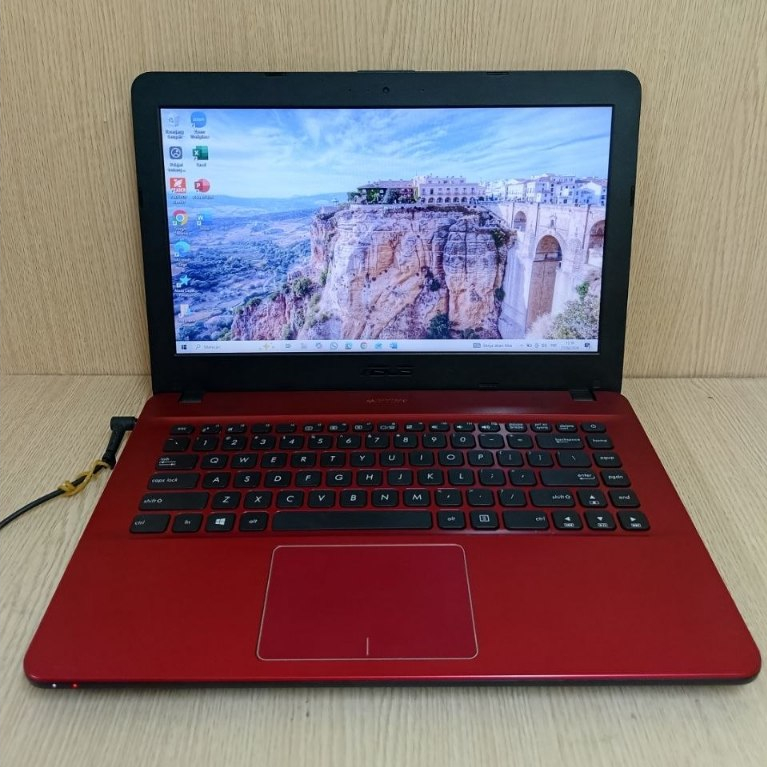 Asus X441S Intel Celeron CPU N3060
