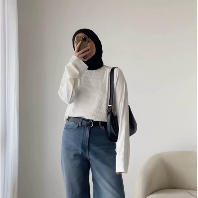 Camille Top / overlong sleeve / pleats top / knit top