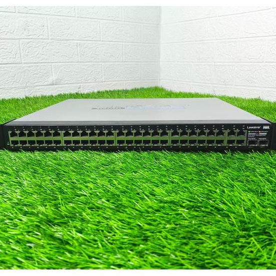 Cisco Linksys SRW248G4 V1.1 48 Port 10/100 + 4 Port Gigabit Switch