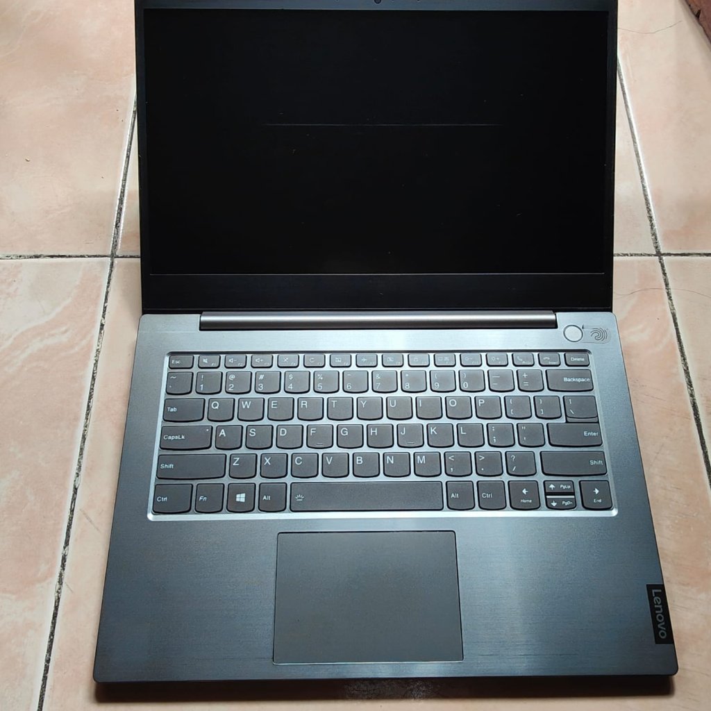 Laptop Lenovo Thinkbook 14-IML