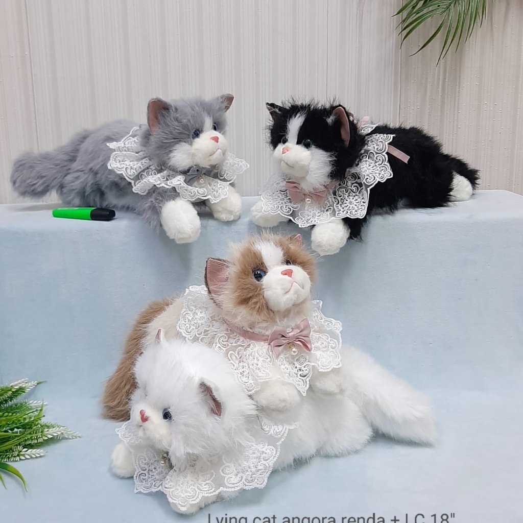 Boneka lying cat/ kucing anggora warna hitam, abu, coklat dan putih ukuran 8 inch