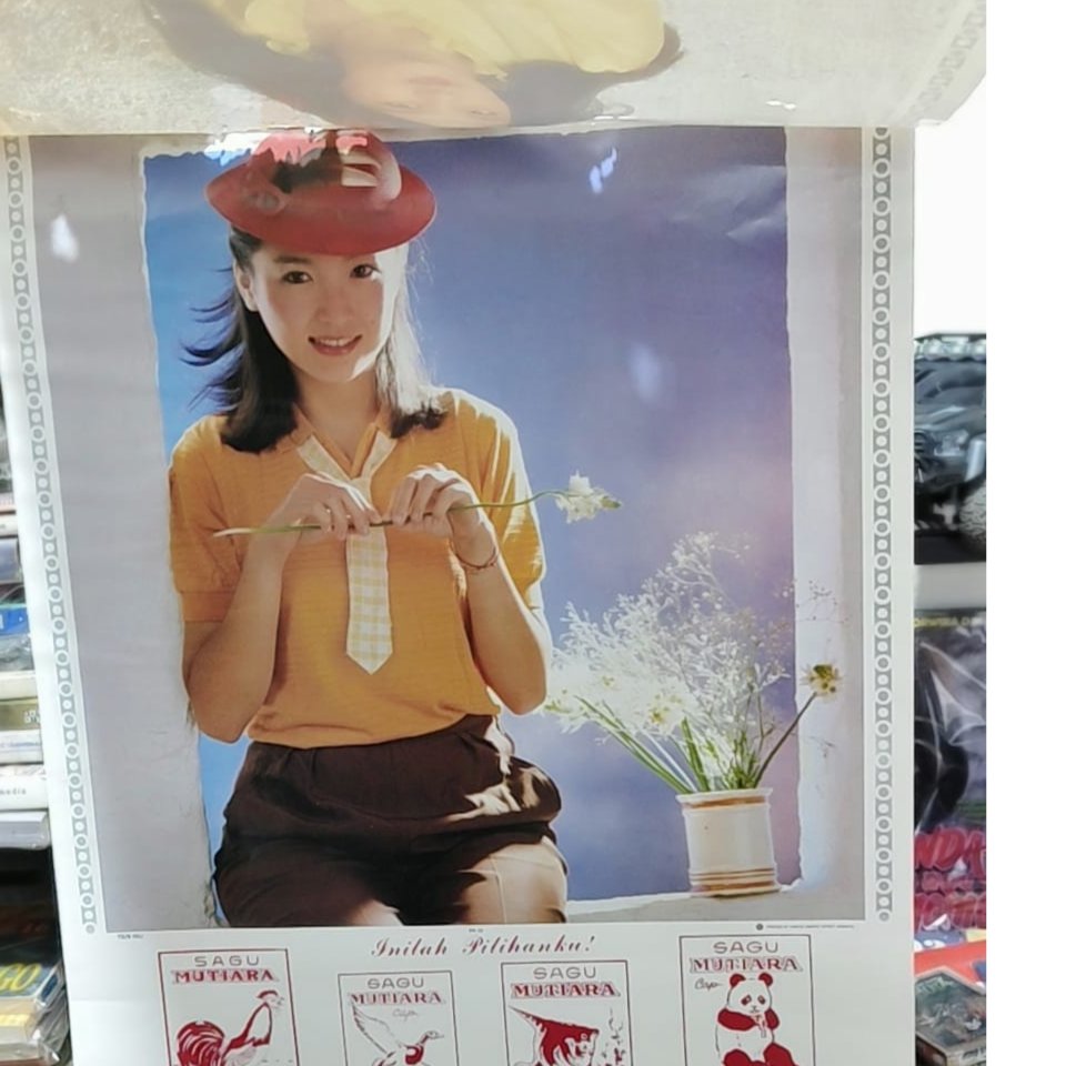 PAJANGAN CAFE KOLEKSI KALENDER JADUL KELENDER TAHUN 1983 SAGU MUTIARA