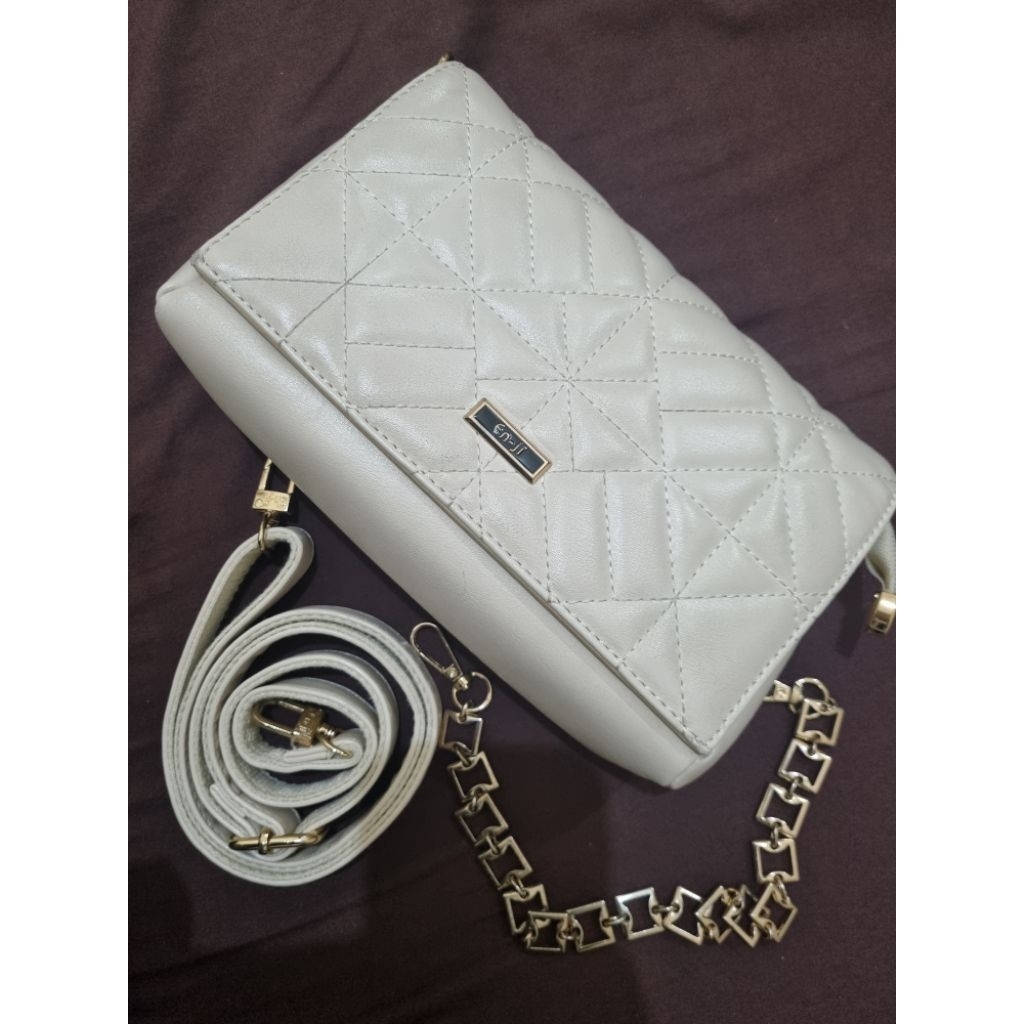 PRELOVED TAS ENJI