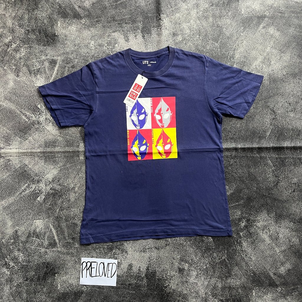 Tshirt Uniqlo UT x Ultraman Kaos Navy ukuran M