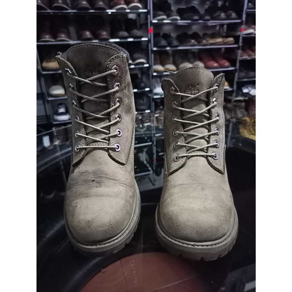Sepatu Boots Kulit Second Timberland Size 39