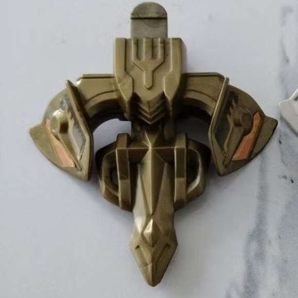 Crush gear senjata depan Garuda Phoenix Bandai