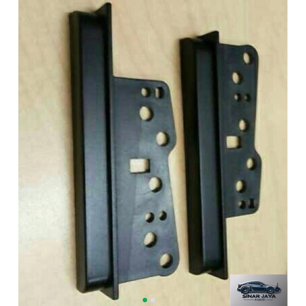 List Kuping Head Unit 7 Inch Universal