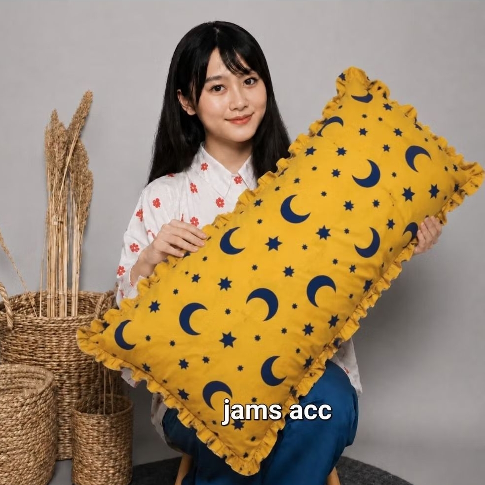 SARUNG BANTAL CINTA STAR MOON KUNING