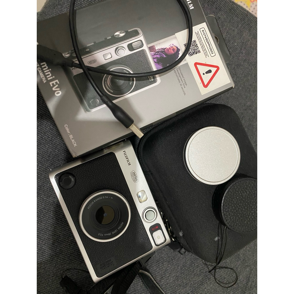PRELOVED INSTAX MINI EVO