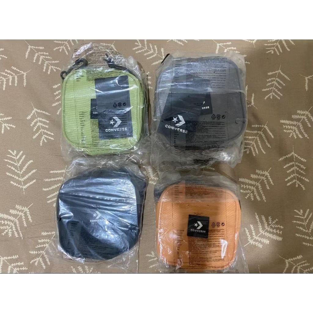 Converse Floating Pocket Seasonal Pouch Grey