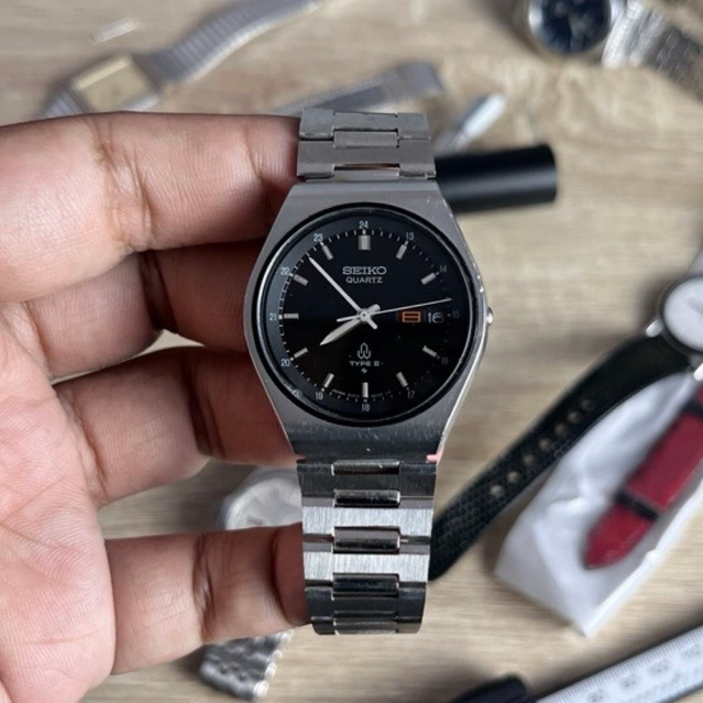 Seiko Type II Quartz Kurogane 80s Caliber 8823