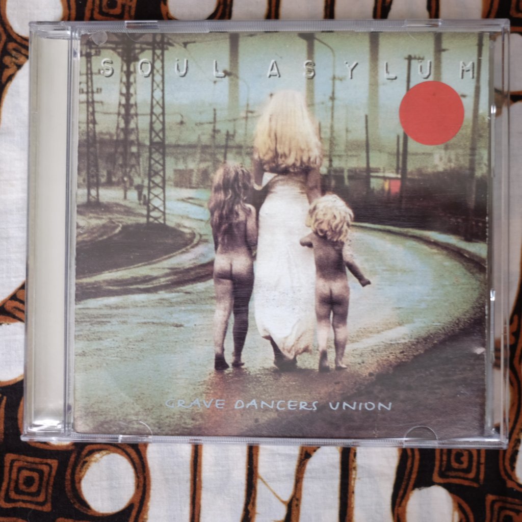CD SOUL ASYLUM  --  GRAVE DANCERS UNION