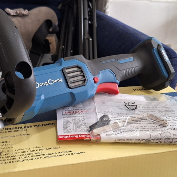 Mesin Poles Mobil Cordless Brushless DONGCHENG DCSP02-180Z