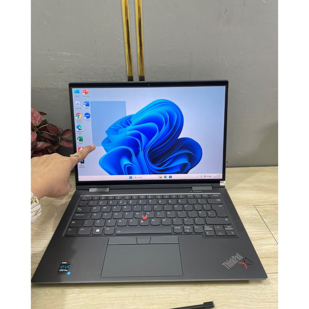 LENOV0 THINKPAD X1 YOGA G6 CORE I7 GEN11 32/256 LAYAR 14 INCH TOUCHSCREEN