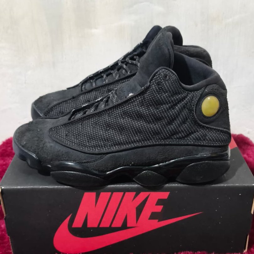 AIR JORDAN 13 RETRO BLACK CAT SZ 41