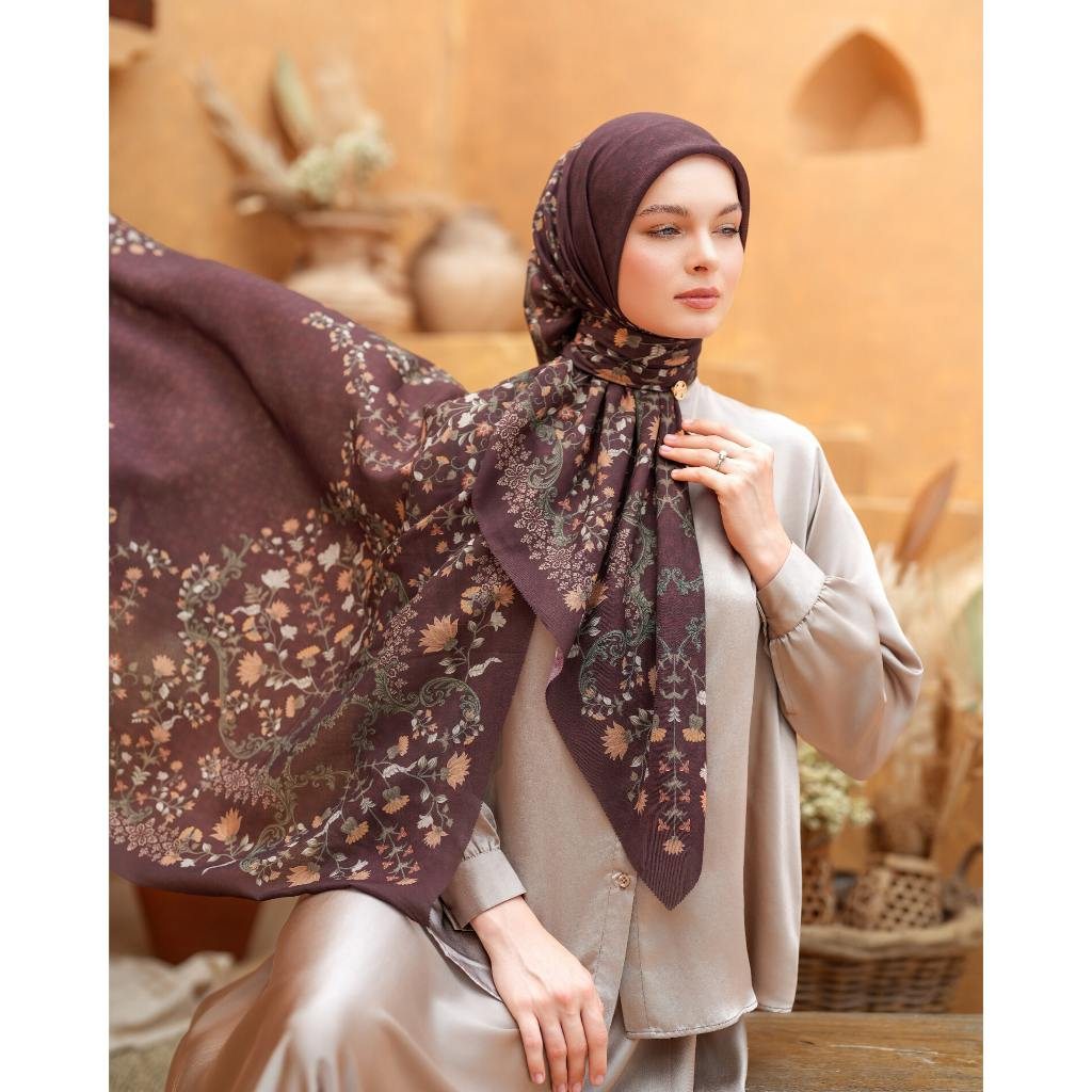 Heaven Lights - Dama Scarf - Hijab Motif Segi Empat