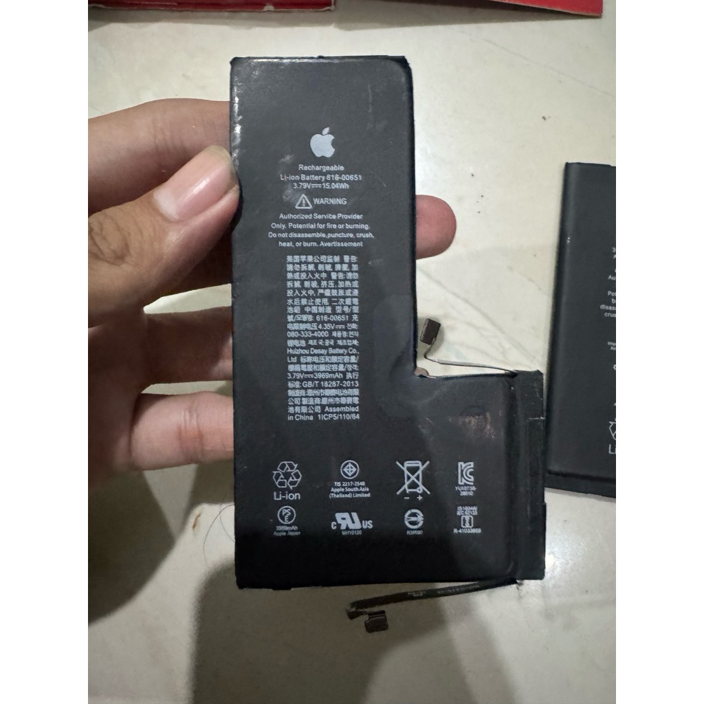 batre iPhone 11 promax bekas