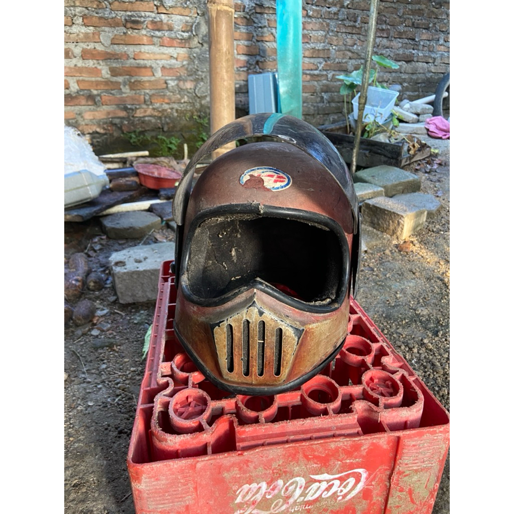 helm KJP jadul bahan