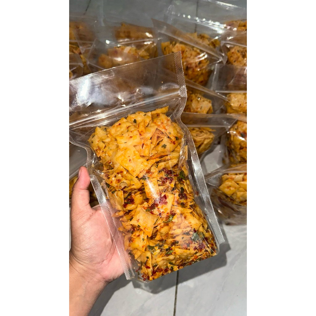 

KERIPIK PANGSIT 250gr