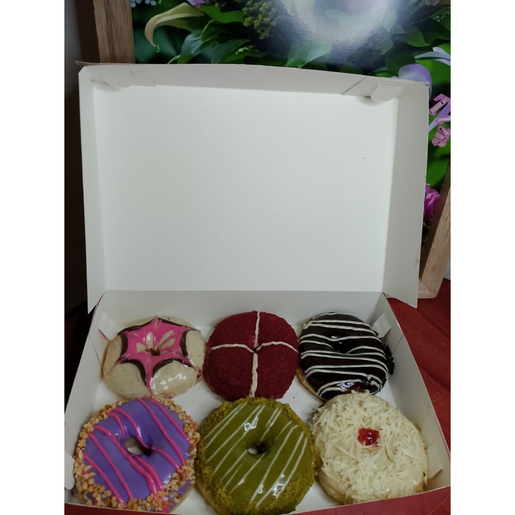 

donat toping isi 6