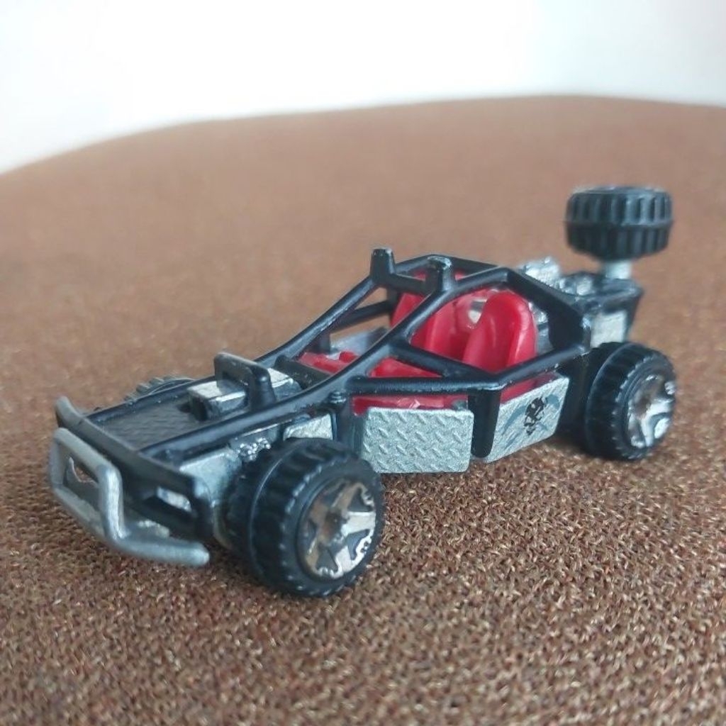 mainan hot wheels Roll Cage (  base metal )