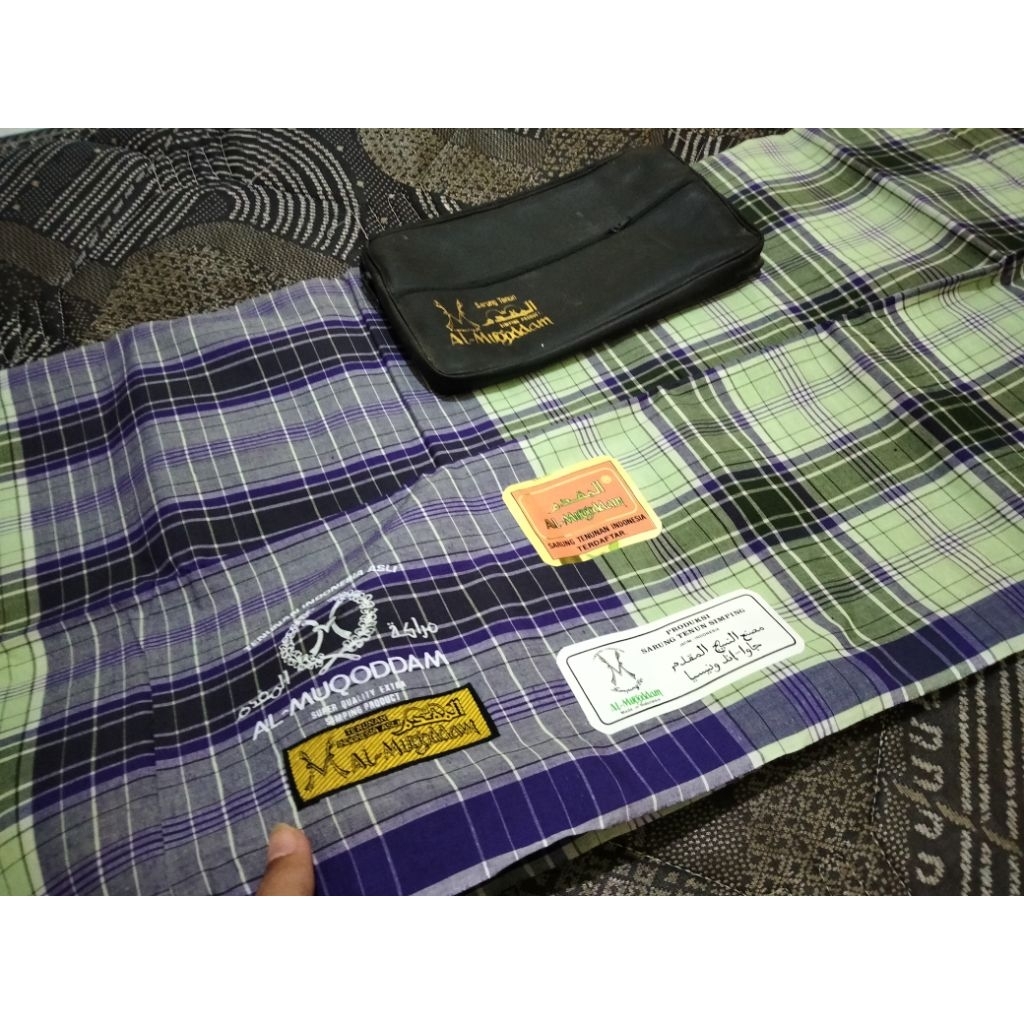 Sarung Atlas dan jadulan