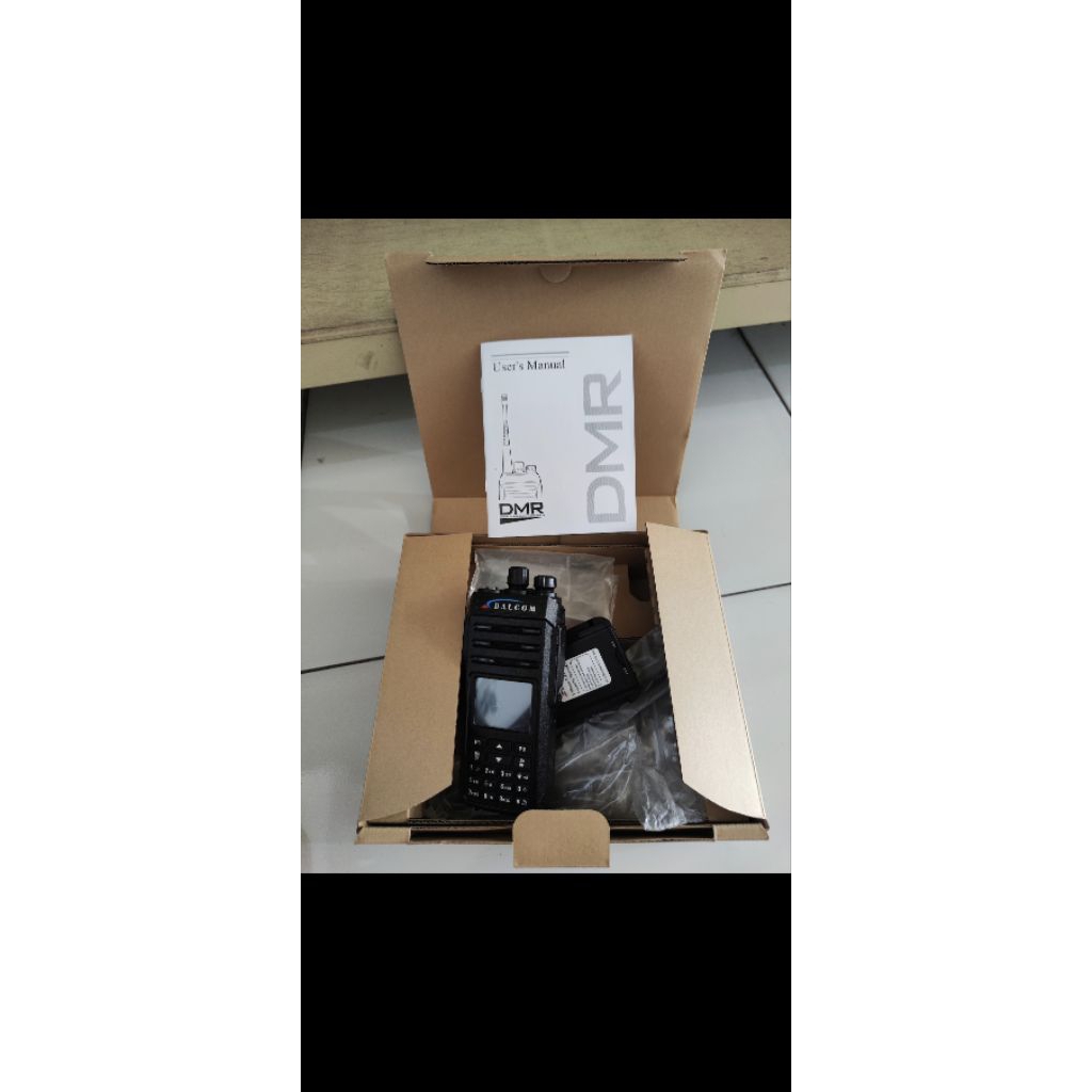 HT DALCOM DL9500 DMR VHF 136-174 MHZ Analog Digital Band 10 watt