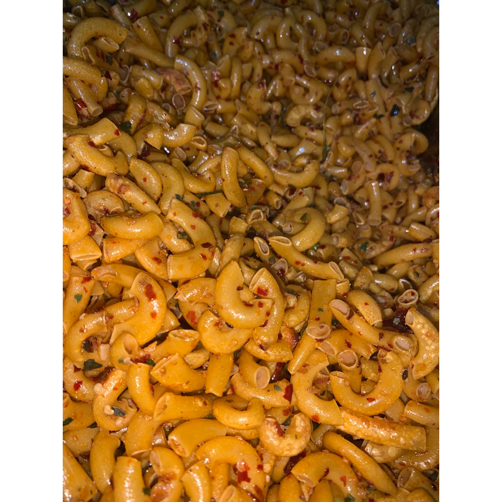 

Makaroni pedas daun jeruk