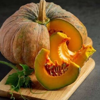 

Labu Kuning Waloh Tua 1 Buah Utuh Segar