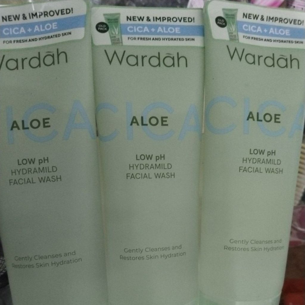 Wardah Nature Daily Aloe Vera