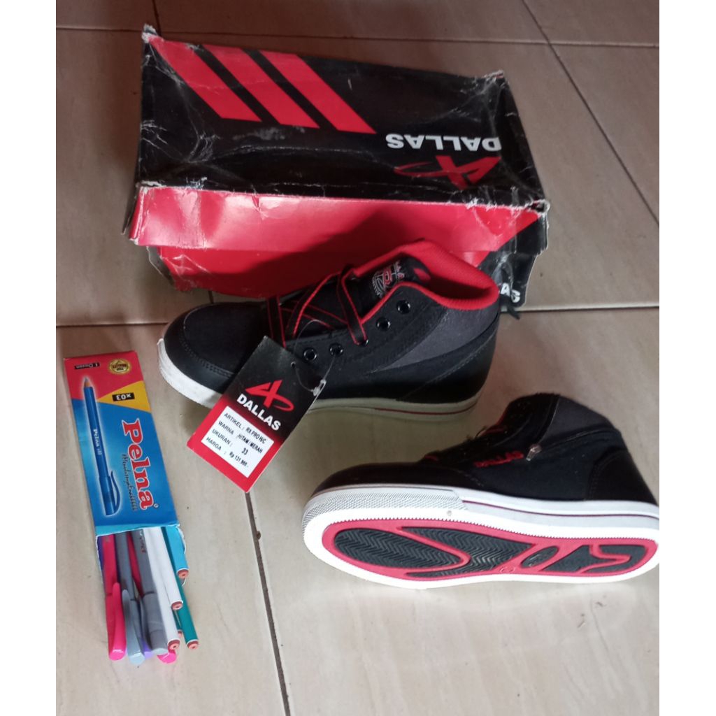 sepatu anak Dallas Ori/Sepatu Tali Dallas free bulpen 1 box