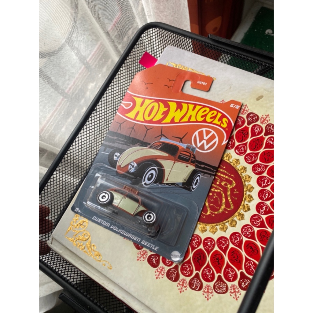 HOT WHEELS Custom Volkswagen Beetle Brown Car HW VW Series Bug HDH45 2022