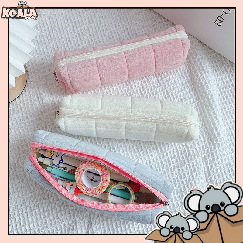 

Tempat Pouch Pillow Korea Kotak Pensil Sleting Bulu Pastel Make Up Pouch KoalaStore TP-01