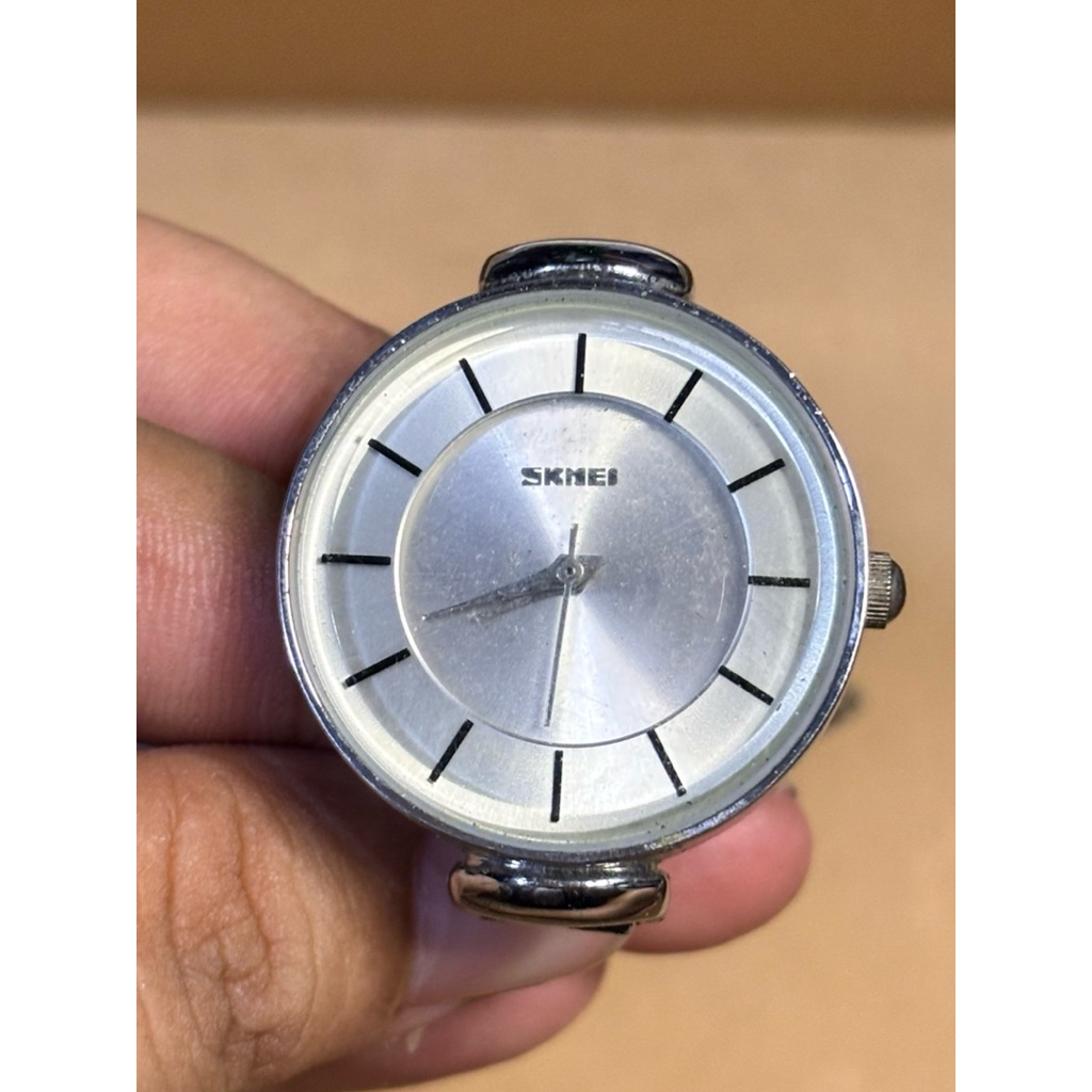 JAM TANGAN SKMEI SILVER