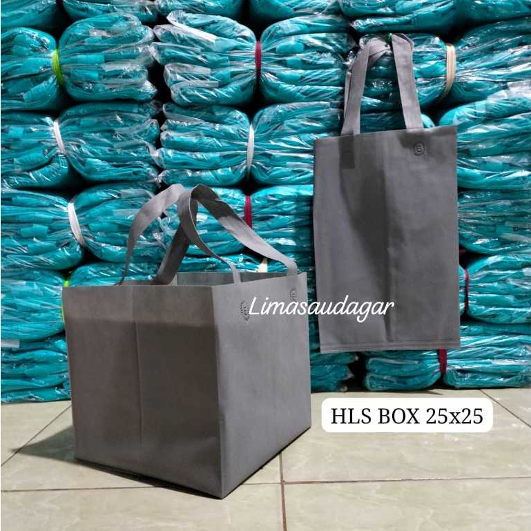

(LUSINAN) Tas hajatan box kotak nasi 25x25 spunbond isi 12pcs